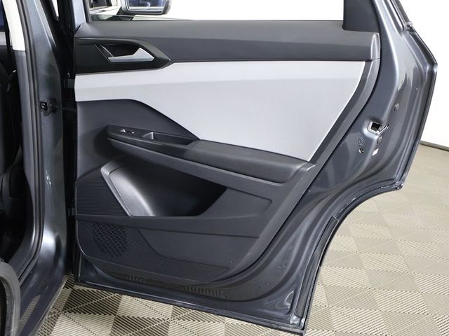 2023 Volkswagen Taos SE FWD - 23031541 - 23