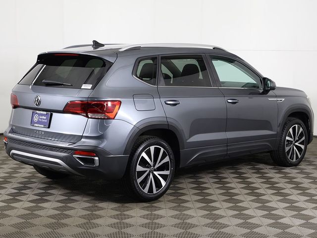 2023 Volkswagen Taos SE FWD - 23031541 - 8