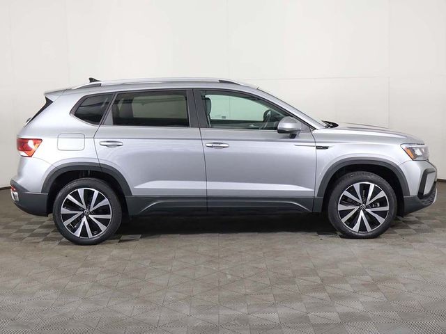2023 Volkswagen Taos SE FWD - 23072997 - 18