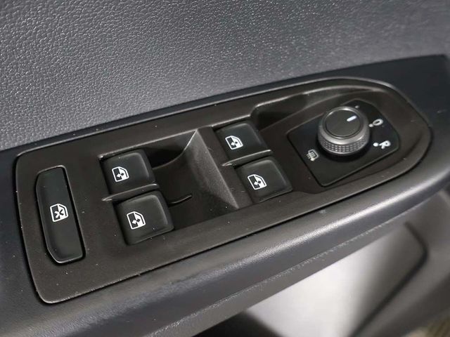 2023 Volkswagen Taos SE FWD - 23072997 - 37