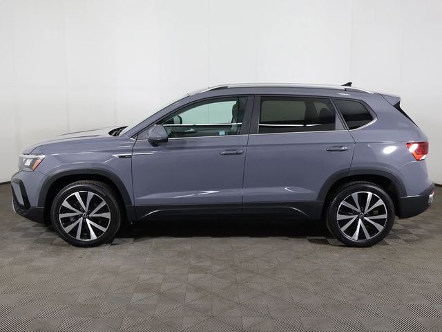 2023 Volkswagen Taos SE FWD - 23065840 - 16