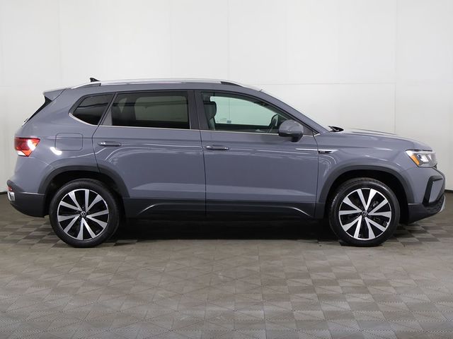 2023 Volkswagen Taos SE FWD - 23065840 - 17