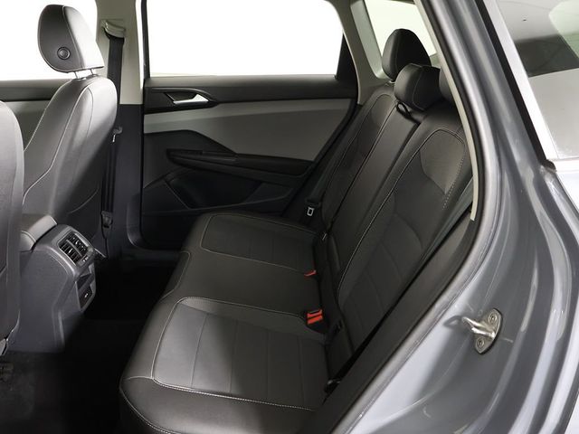 2023 Volkswagen Taos SE FWD - 23065840 - 32