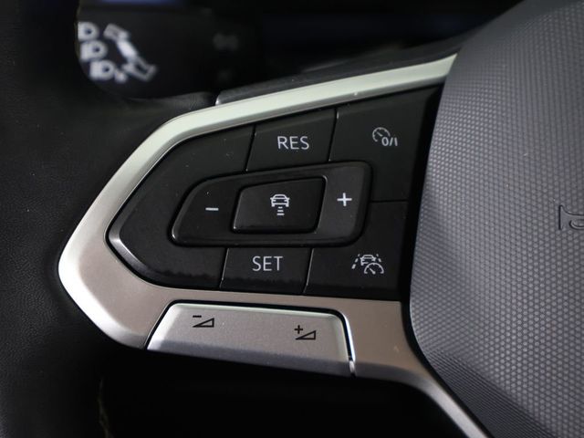2023 Volkswagen Taos SE FWD - 23065840 - 39