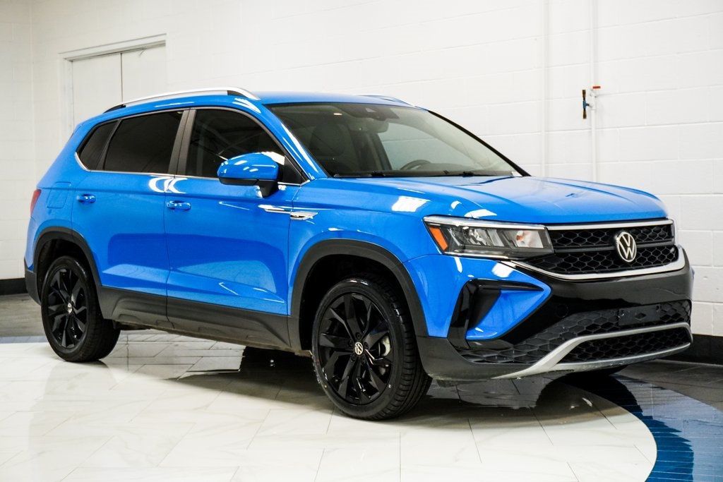 2023 Volkswagen Taos SE photo 4