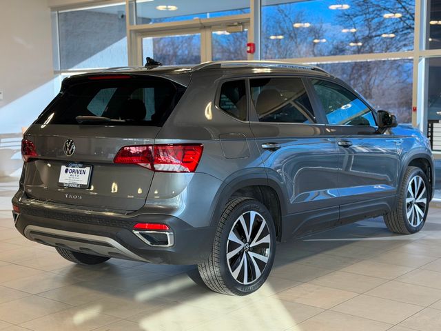 2023 Volkswagen Taos SE FWD - 22981369 - 11