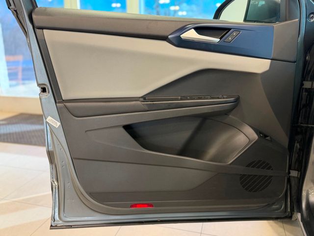 2023 Volkswagen Taos SE FWD - 22981369 - 17