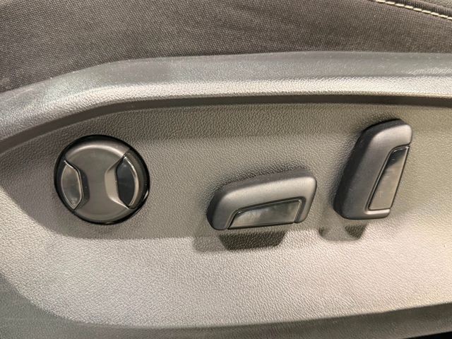 2023 Volkswagen Taos SE FWD - 22981369 - 18