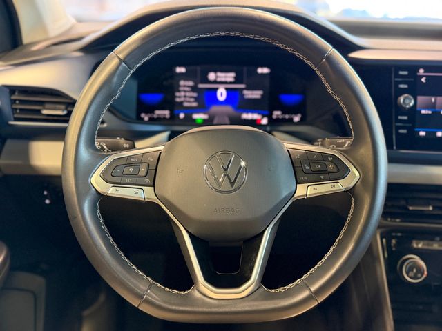 2023 Volkswagen Taos SE FWD - 22981369 - 23