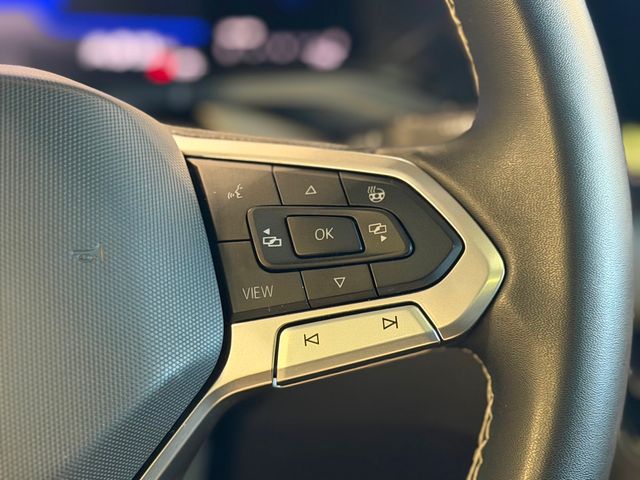 2023 Volkswagen Taos SE FWD - 22981369 - 25