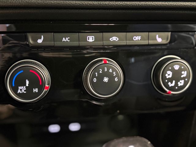 2023 Volkswagen Taos SE FWD - 22981369 - 29