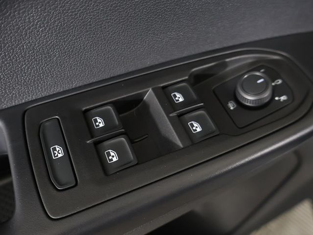 2023 Volkswagen Taos SEL 4MOTION - 23045596 - 40