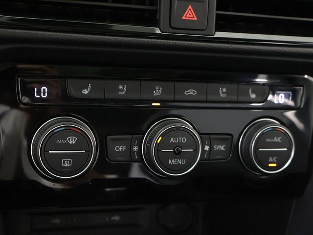 2023 Volkswagen Taos SEL 4MOTION - 23045596 - 50