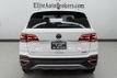 2023 Volkswagen Taos SEL 4MOTION - 22695998 - 4