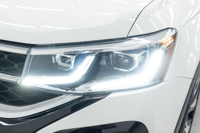 2023 Volkswagen Taos SEL 4MOTION - 23095298 - 40