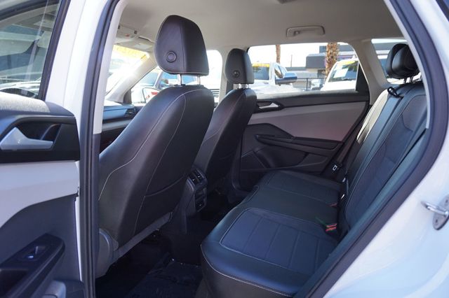 2023 Volkswagen Taos SE, PREMIUM WHEELS, CLOTH SEATS, ROOF RACK, BLUETOOTH - 23097682 - 17