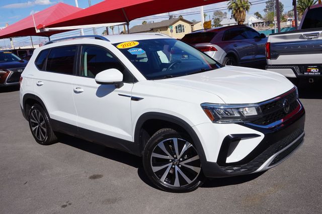 2023 Volkswagen Taos SE, PREMIUM WHEELS, CLOTH SEATS, ROOF RACK, BLUETOOTH - 23097682 - 1