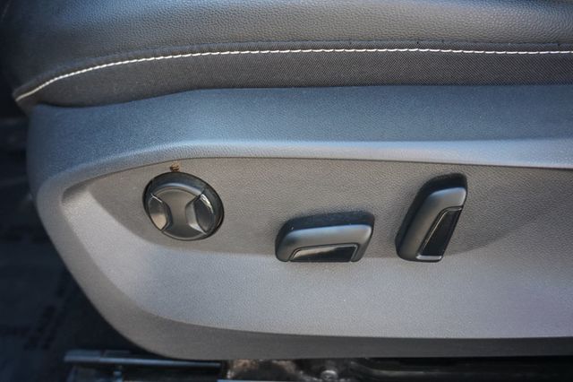 2023 Volkswagen Taos SE, PREMIUM WHEELS, CLOTH SEATS, ROOF RACK, BLUETOOTH - 23097682 - 21