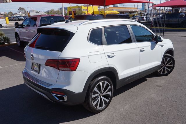 2023 Volkswagen Taos SE, PREMIUM WHEELS, CLOTH SEATS, ROOF RACK, BLUETOOTH - 23097682 - 5