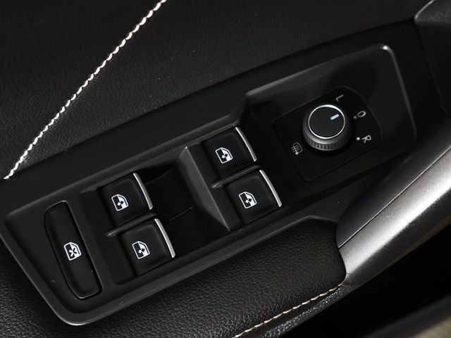 2023 Volkswagen Tiguan 2.0T SE FWD - 23000821 - 39