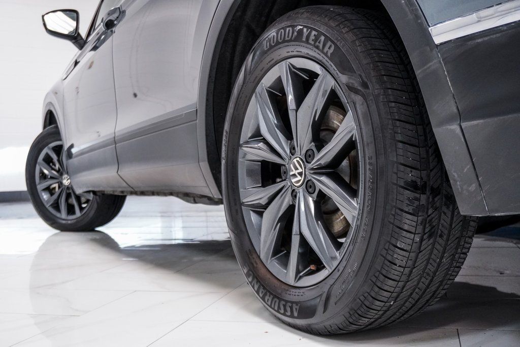 2023 Volkswagen Tiguan SE photo 9