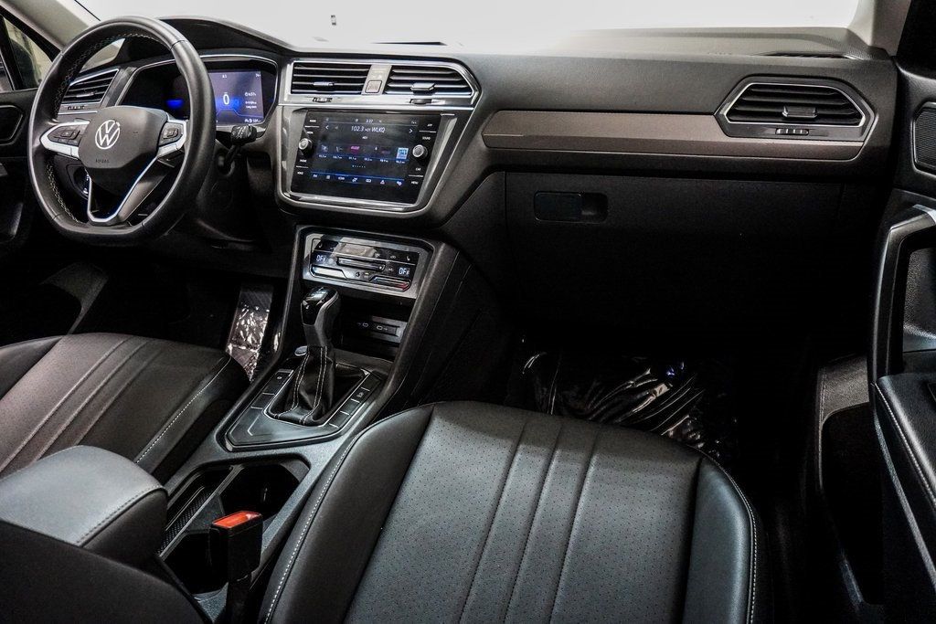 2023 Volkswagen Tiguan SE photo 23