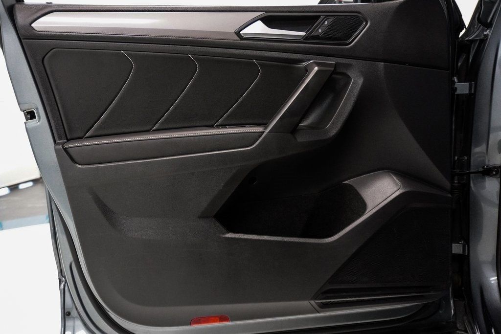 2023 Volkswagen Tiguan SE photo 33