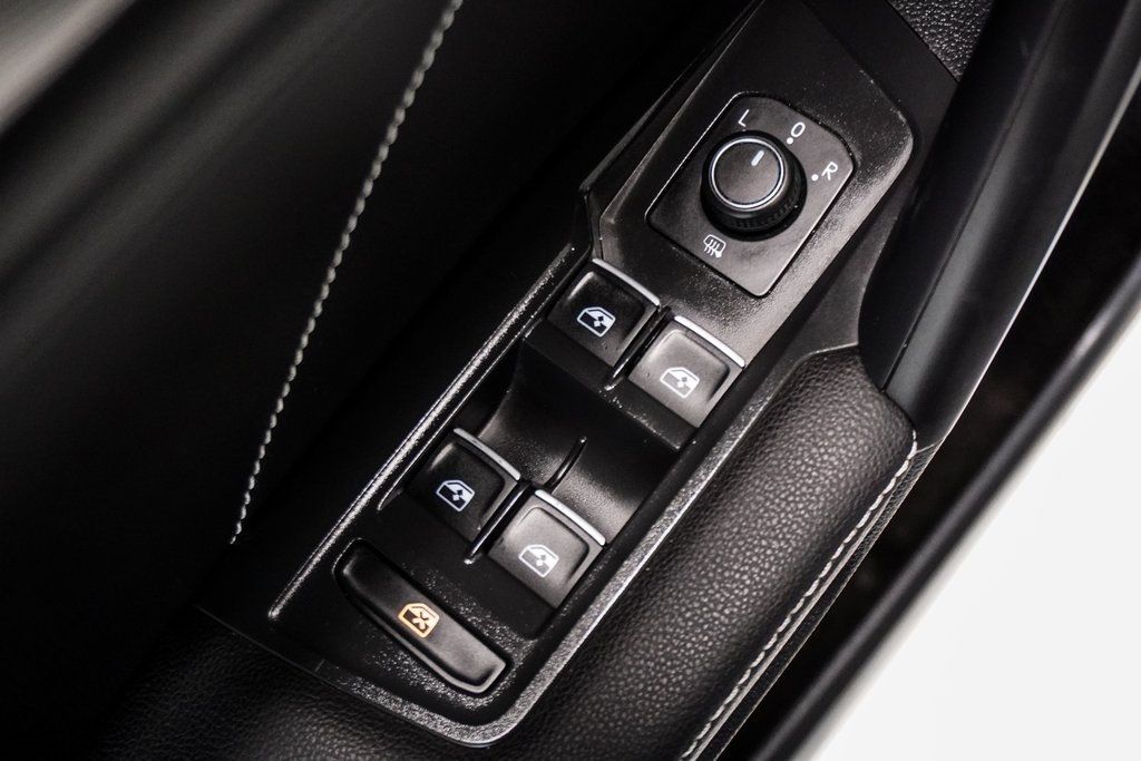 2023 Volkswagen Tiguan SE photo 34