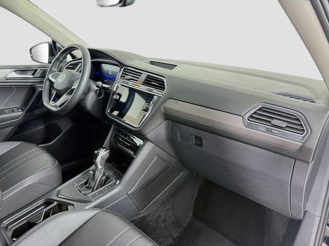 2023 Volkswagen Tiguan 2.0T SE FWD - 23034195 - 28