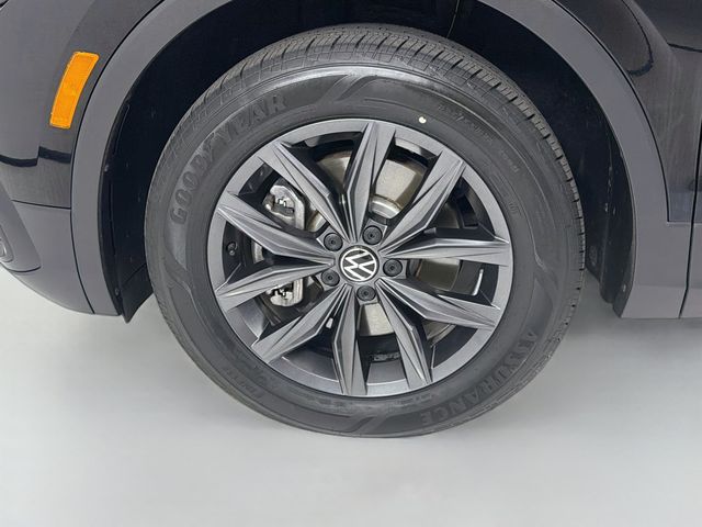 2023 Volkswagen Tiguan 2.0T SE FWD - 23034195 - 30