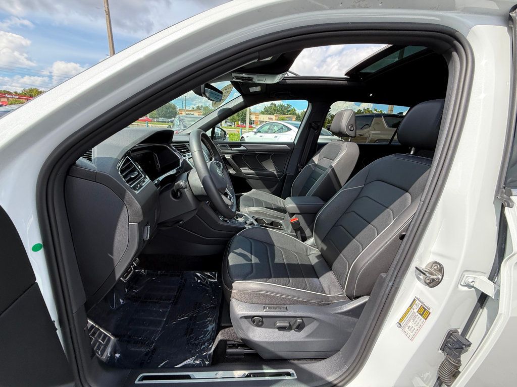 2023 Volkswagen Tiguan SEL R-Line Black photo 11