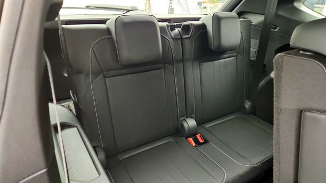 2023 Volkswagen Tiguan 2.0T SE R-Line Black - 23025881 - 22