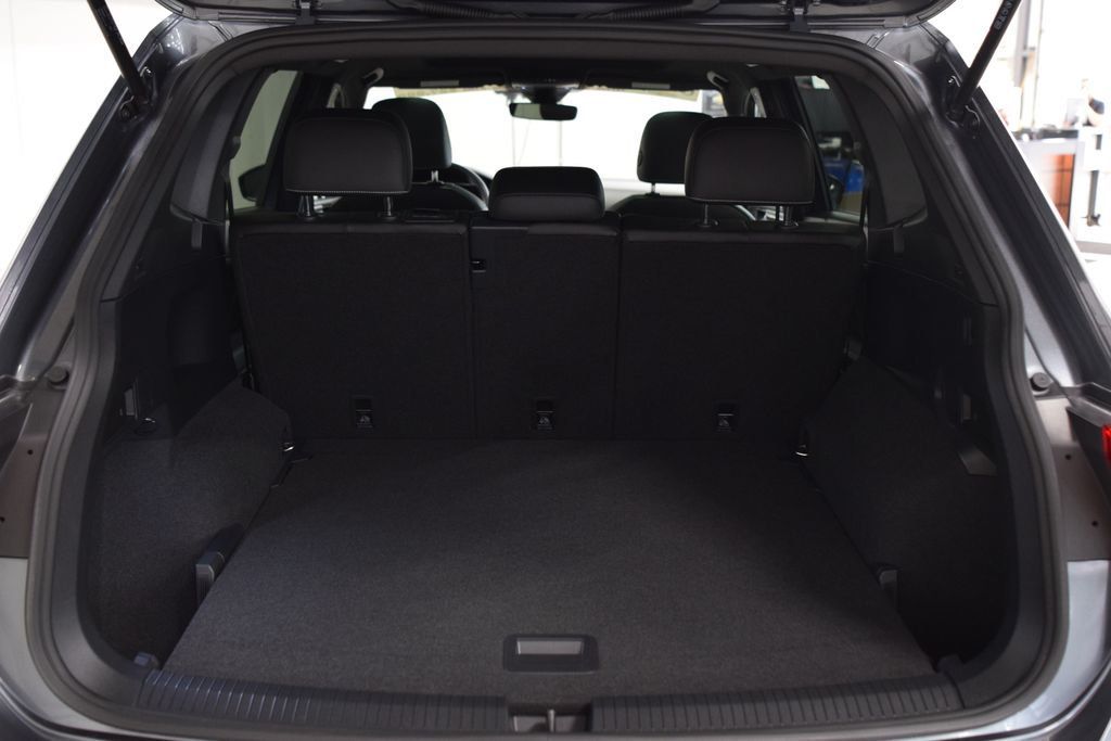 2023 Volkswagen Tiguan 2.0T SE R-Line Black 4MOTION - 23031637 - 22