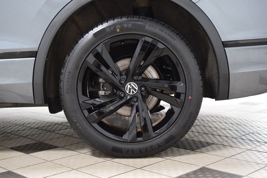 2023 Volkswagen Tiguan 2.0T SE R-Line Black 4MOTION - 23031637 - 23