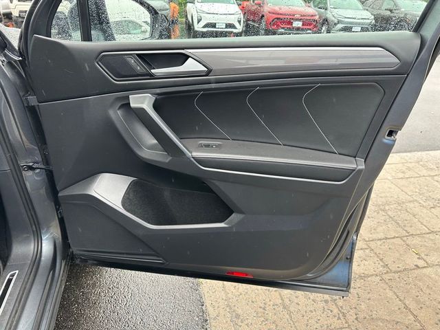 2023 Volkswagen Tiguan 2.0T SE R-Line Black 4MOTION - 23031637 - 23