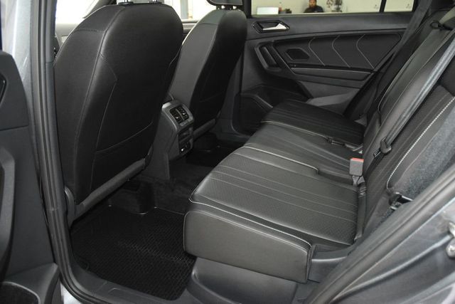 2023 Volkswagen Tiguan 2.0T SE R-Line Black 4MOTION - 23031637 - 38