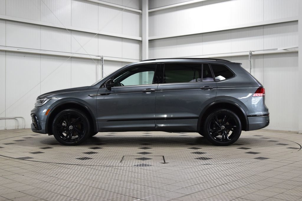 2023 Volkswagen Tiguan 2.0T SE R-Line Black 4MOTION - 23031637 - 3