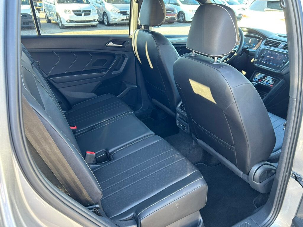2023 Volkswagen Tiguan SE R-Line Black photo 11