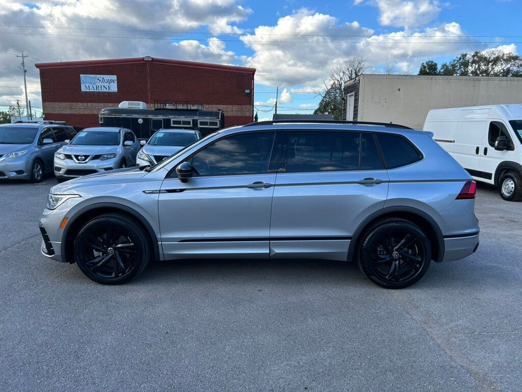2023 Volkswagen Tiguan SE R-Line Black photo 3