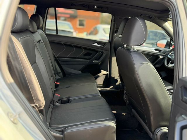 2023 Volkswagen Tiguan 2.0T SE R-Line Black 4MOTION - 22984428 - 18