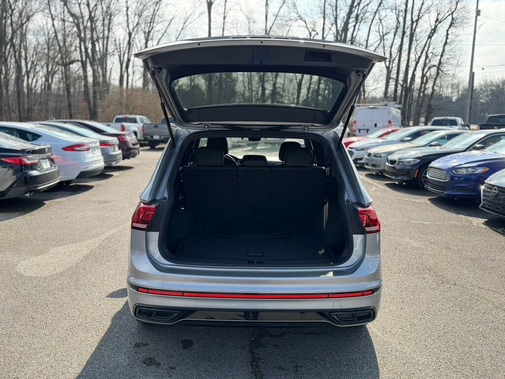 2023 Volkswagen Tiguan 2.0T SE R-Line Black 4MOTION - 22984428 - 37