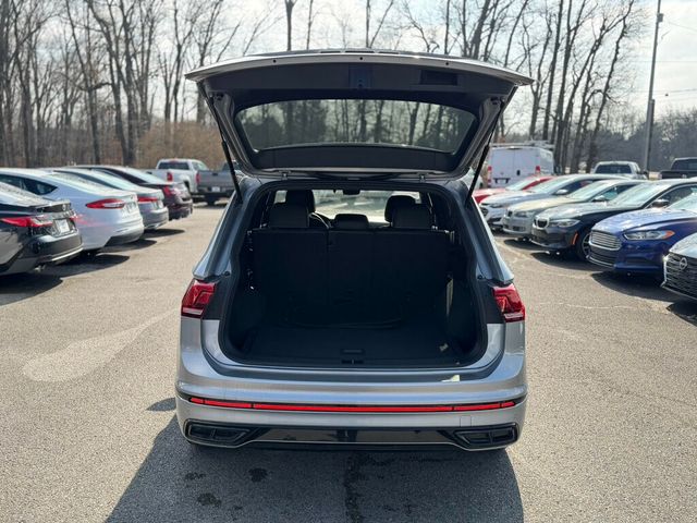 2023 Volkswagen Tiguan 2.0T SE R-Line Black 4MOTION - 22984428 - 37