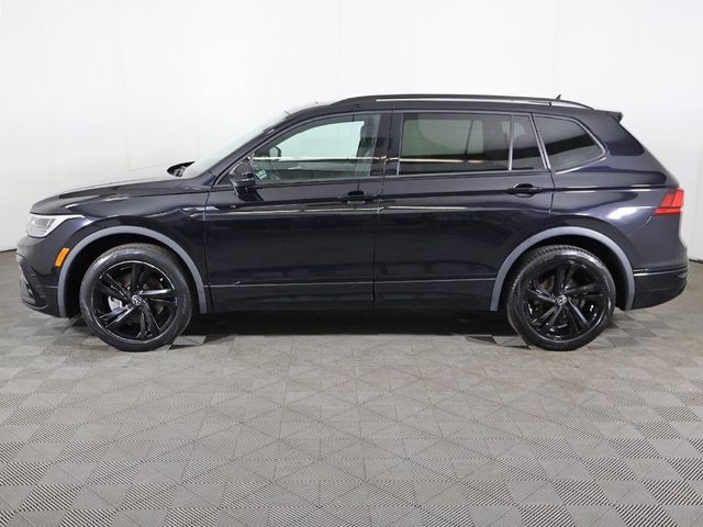 2023 Volkswagen Tiguan 2.0T SE R-Line Black 4MOTION - 22943636 - 17