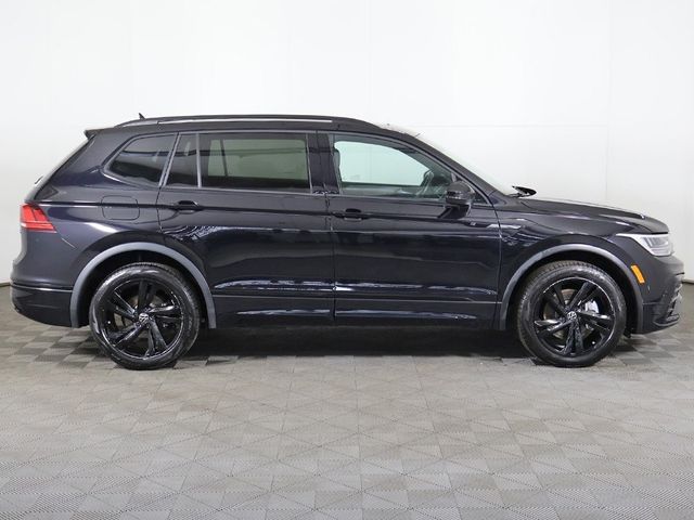 2023 Volkswagen Tiguan 2.0T SE R-Line Black 4MOTION - 22943636 - 18