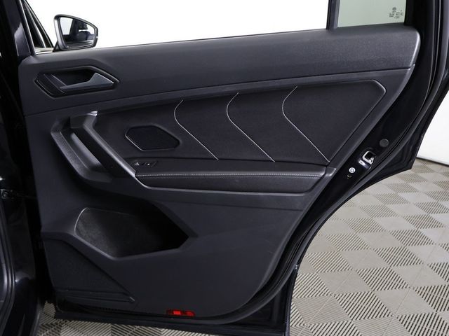 2023 Volkswagen Tiguan 2.0T SE R-Line Black 4MOTION - 22943636 - 26