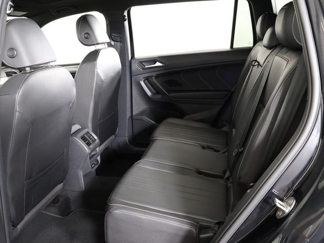 2023 Volkswagen Tiguan 2.0T SE R-Line Black 4MOTION - 22943636 - 34