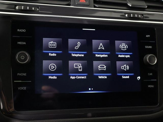 2023 Volkswagen Tiguan 2.0T SE R-Line Black 4MOTION - 22943636 - 46