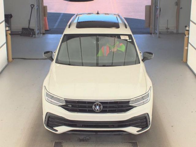 2023 Volkswagen Tiguan 2.0T SE R-Line Black 4MOTION - 23049527 - 2