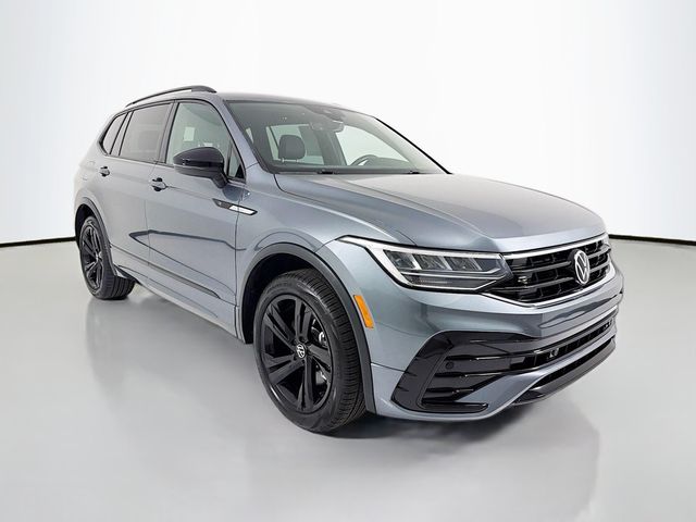 2023 Volkswagen Tiguan 2.0T SE R-Line Black 4MOTION - 23004681 - 0