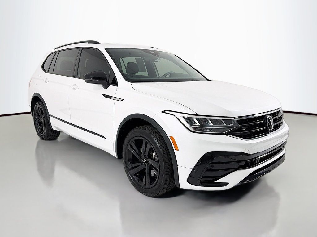 2023 Volkswagen Tiguan 2.0T SE R-Line Black 4MOTION - 23022537 | Video 1